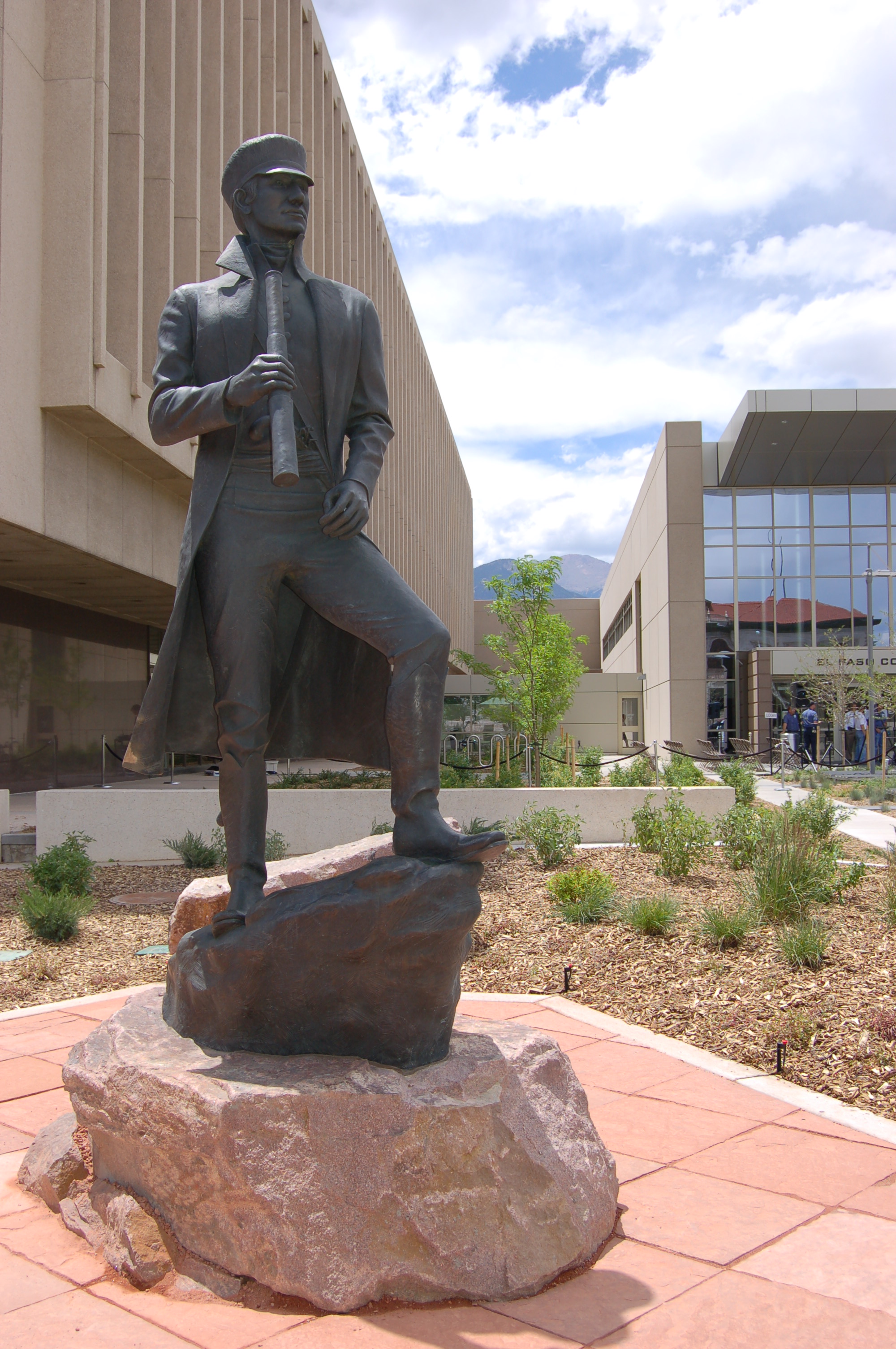 Zebulon Pike Statue
